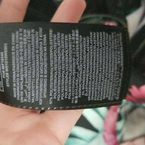 GUESS ROMPER - Picture 7 of 7